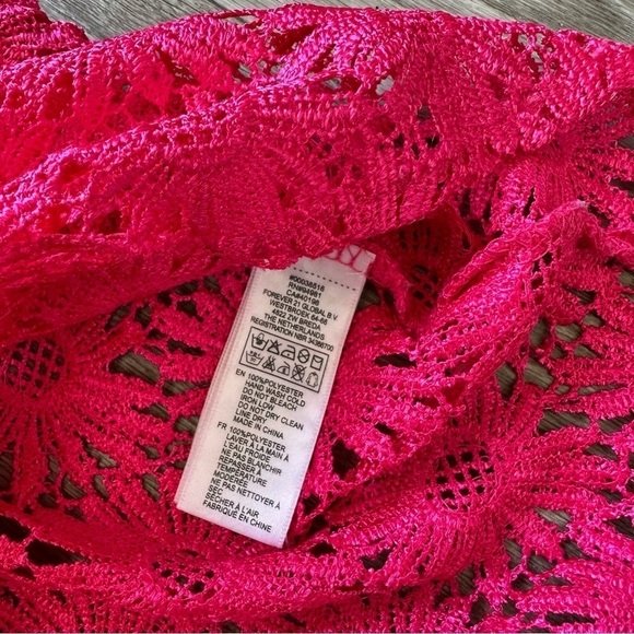 Forever 21 Pink Crochet Top Size Small - Picture 3 of 6
